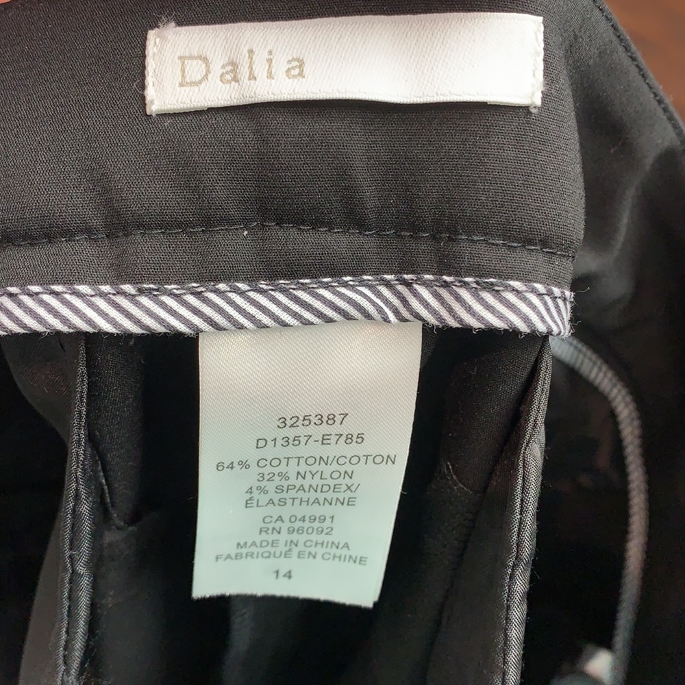Dalia Capri pants - Picture 5 of 6